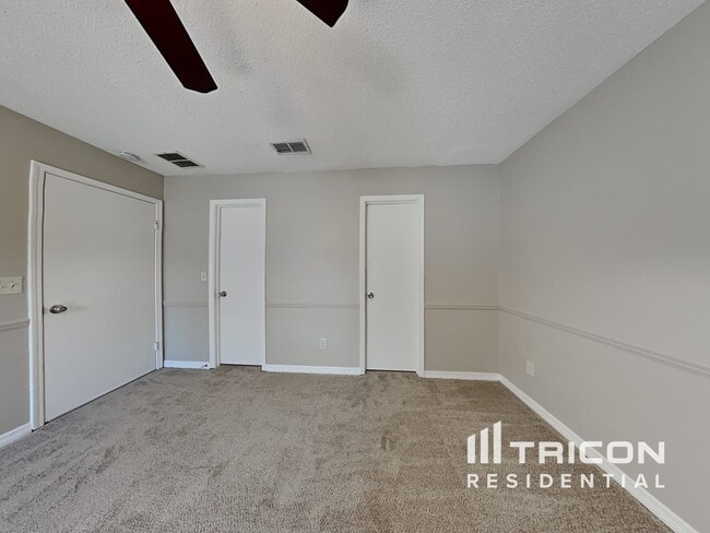 Building Photo - 2258 Felucca Dr