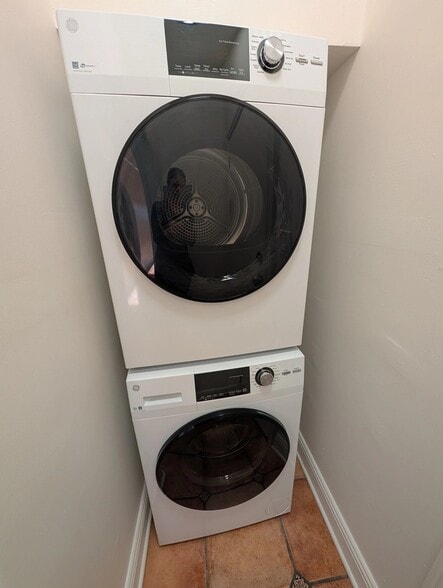 Building Photo - 1205 S Muirfield Rd