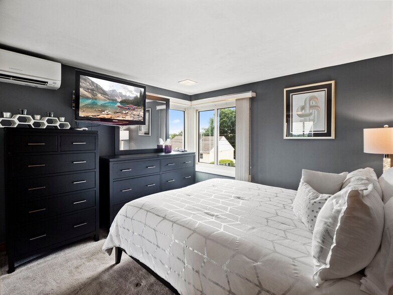 Building Photo - 73 Ridge Rd