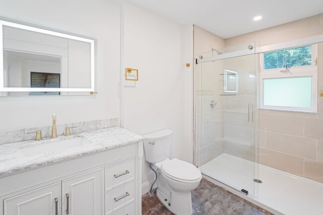 Building Photo - 4BR Home in Hopkinton MA | Rent or Rent-to-Own Option