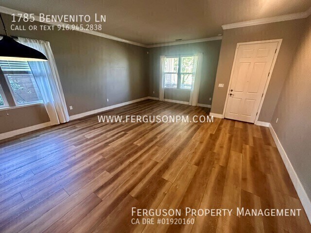 Building Photo - 1785 Benvenito Ln