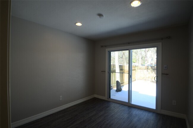 Building Photo - 76 S Wavy Oak Cir