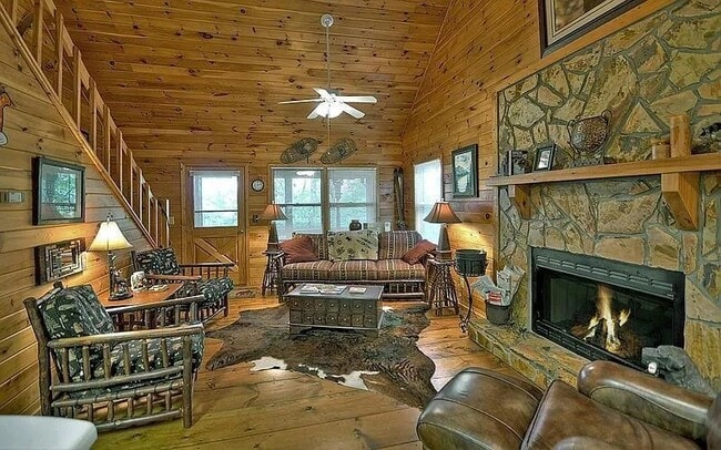 Building Photo - 245 Mountain Ridge