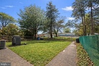 Building Photo - 7028 Heathfield Rd