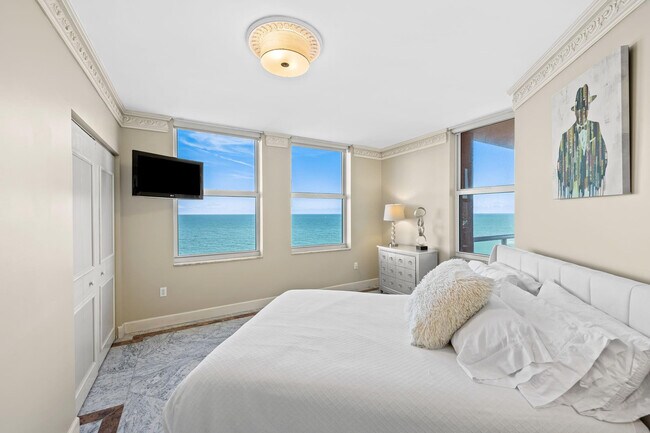 Building Photo - 2110 N Ocean Blvd