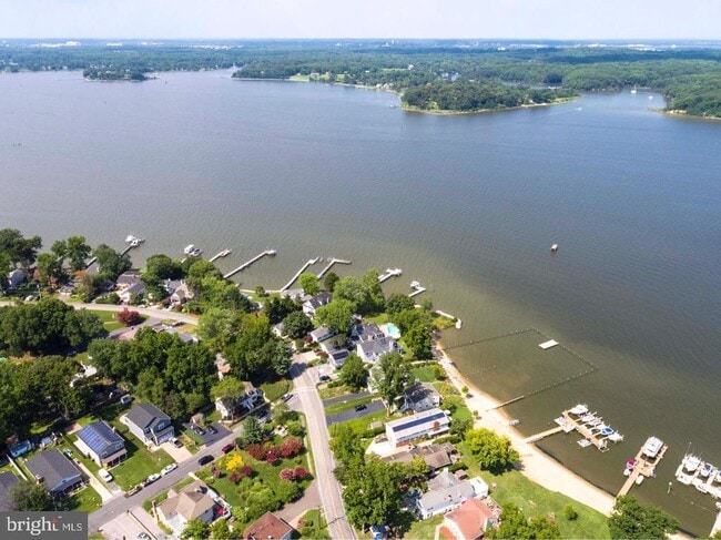 Building Photo - 3541 Oak Dr