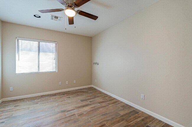 Building Photo - 11570 W Yuma St