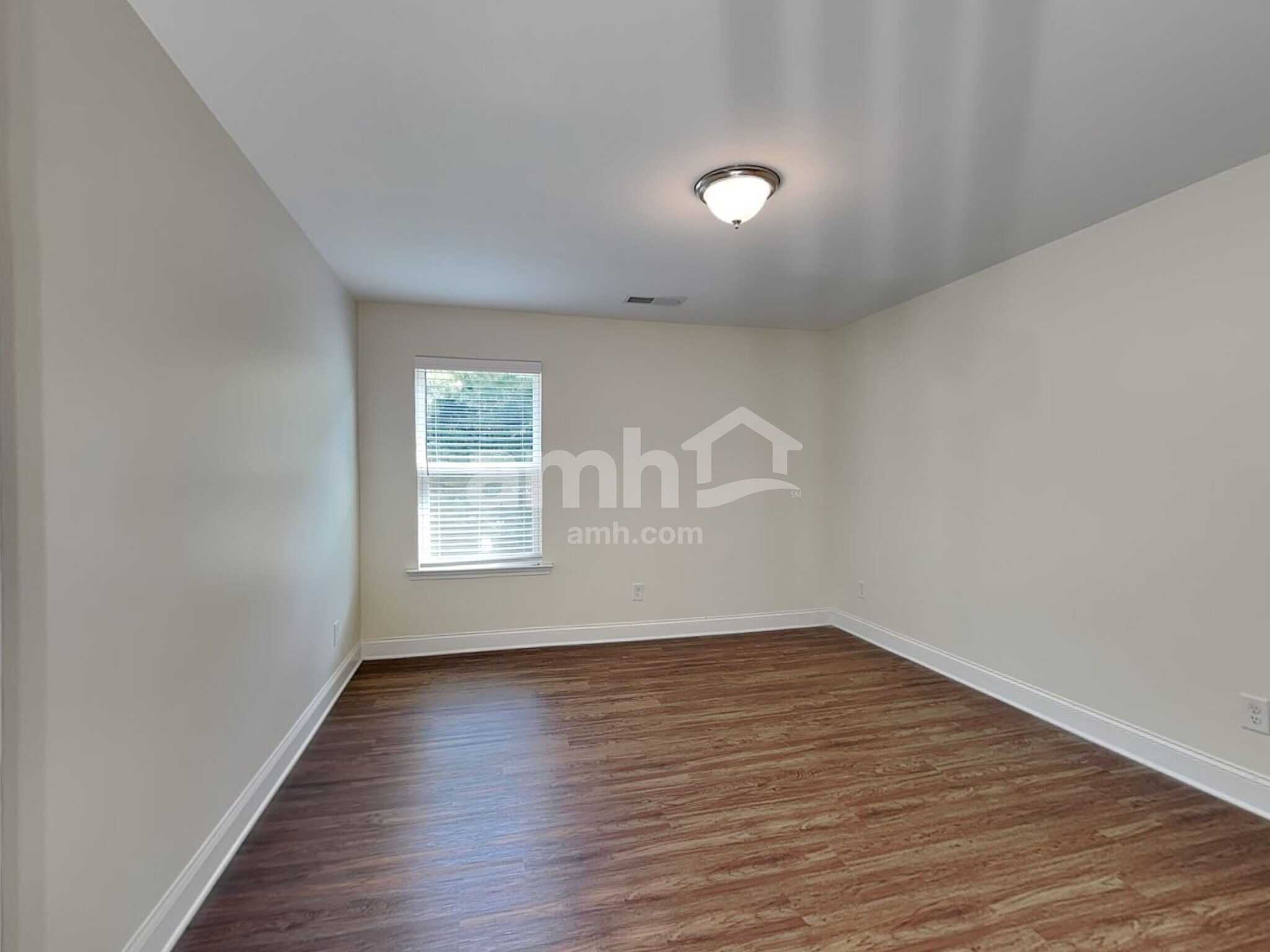 Building Photo - 597 Woodall Rd