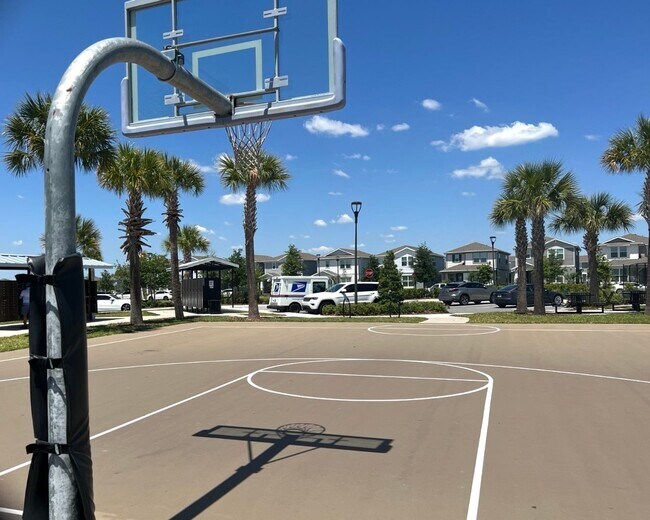 Building Photo - Isles of Lake Nona!! 3 Bedroom 2.5 Bathroom Townhome