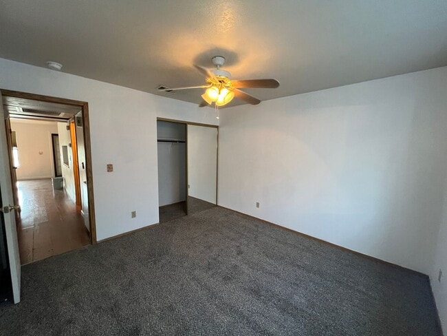 Building Photo - 5070 Jeffreys St