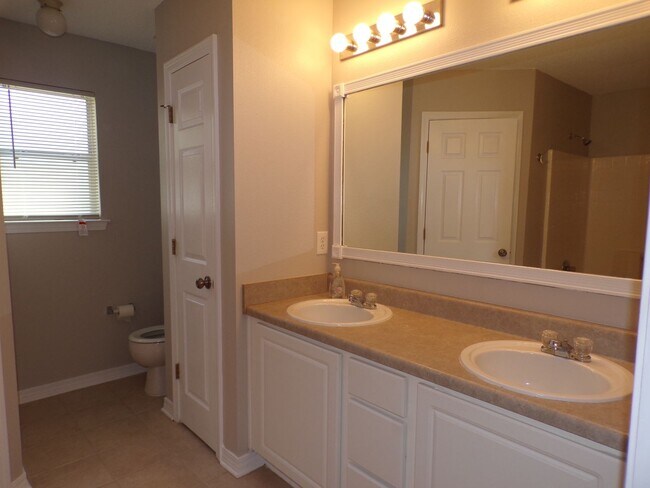 Building Photo - 10608 Wilderness Ln