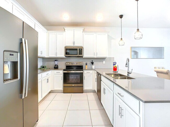 Building Photo - 8879 Cabot Cliffs Dr
