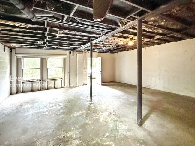 Building Photo - 1004 Cherry Brook Cir