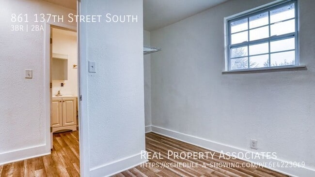 Building Photo - 861 137th St S