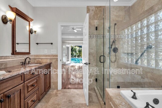 Building Photo - 1467 Oakmont Pl