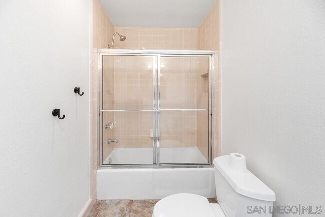 Building Photo - 2841 Cacatua St