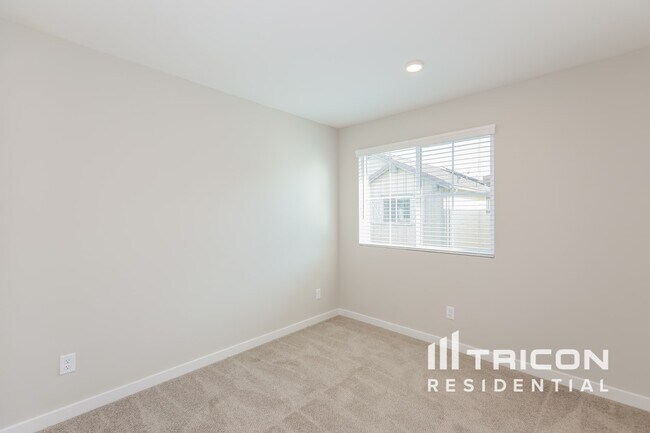 Building Photo - 31599 Willowood Way