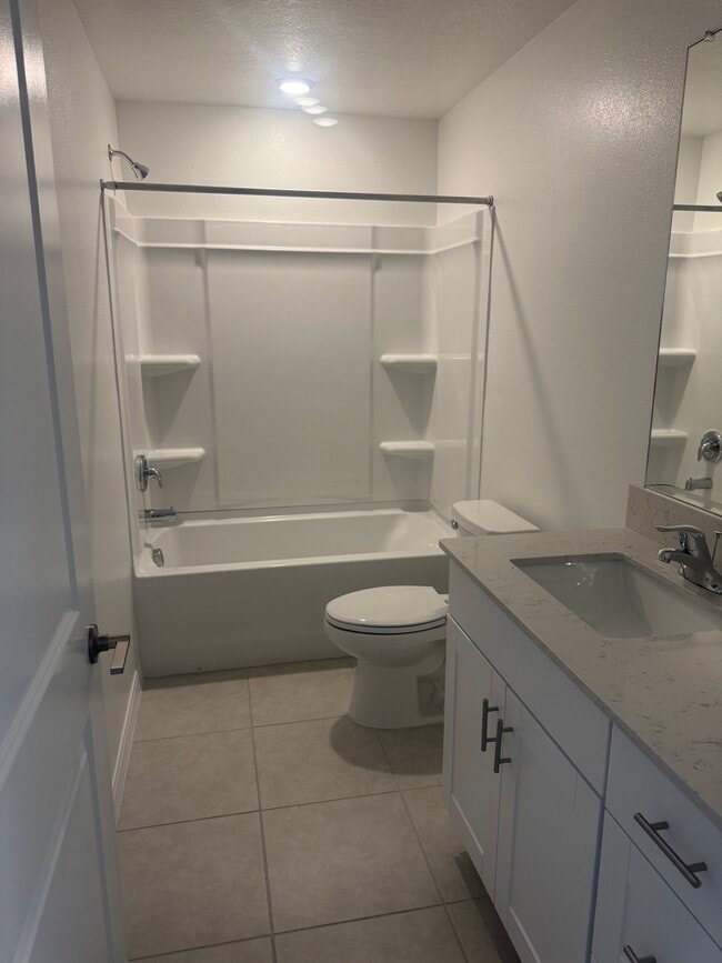 Building Photo - 9272 Bonita Mar Dr