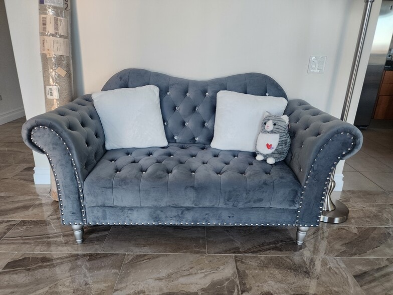 New sofa - 200 W Sahara Ave