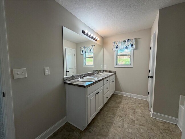 Building Photo - 700 River Mist Cir