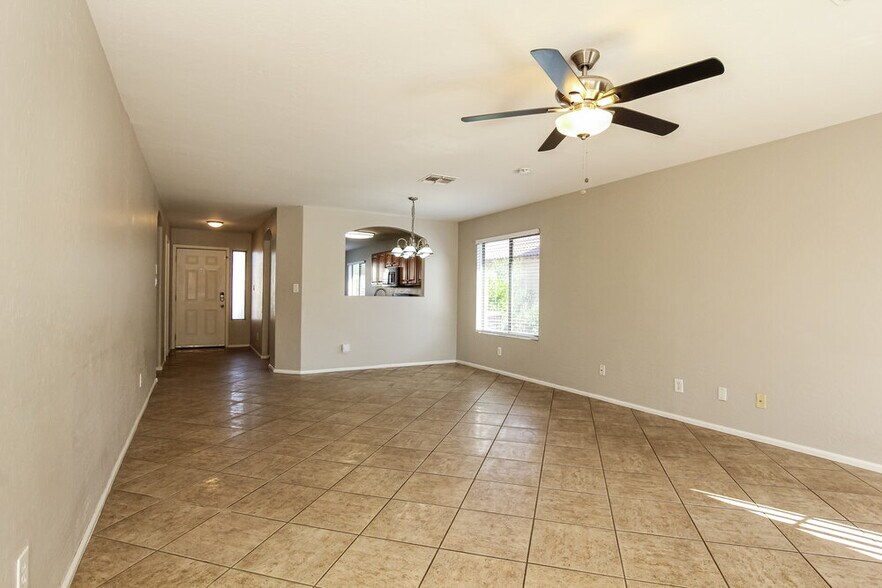 Building Photo - 13273 W Mauna Loa Ln