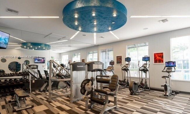 Building Photo - 320 Franklin Club Dr