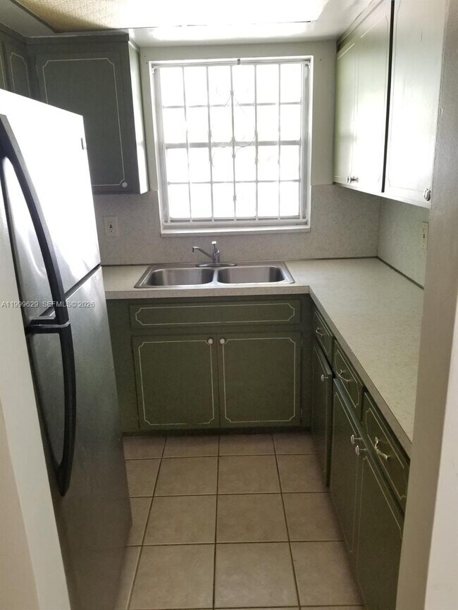 Building Photo - 701 NW 1st St