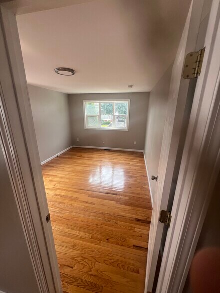 Building Photo - 21 Blakeville St
