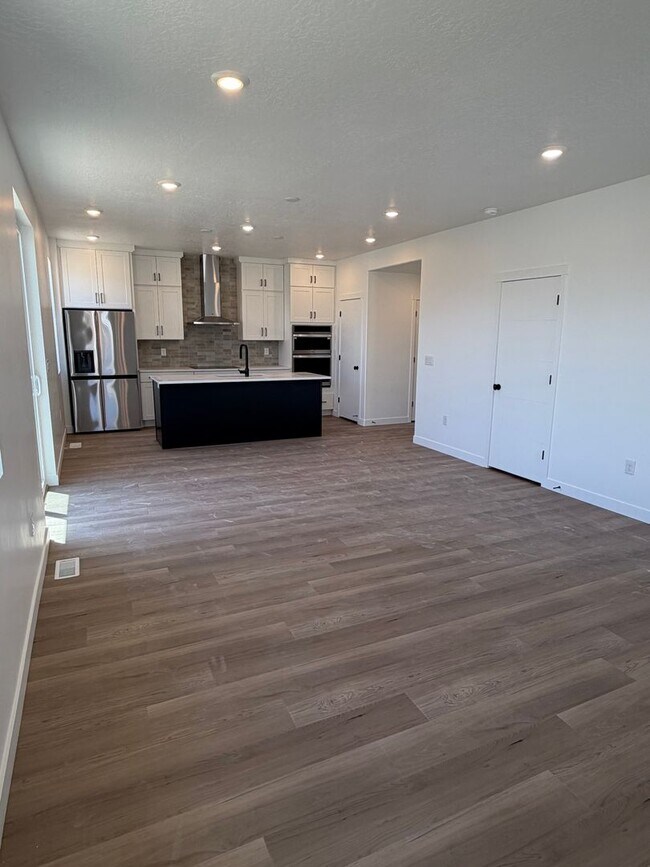 Building Photo - BRAND NEW HOME!!!