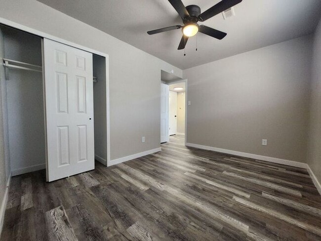 Building Photo - Remodeled 2-Bedroom | 1-Bathroom Upper-Lev...