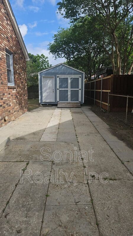 Building Photo - 4427 Ware Ave