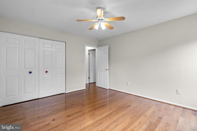 Building Photo - 1119 Halesworth Dr