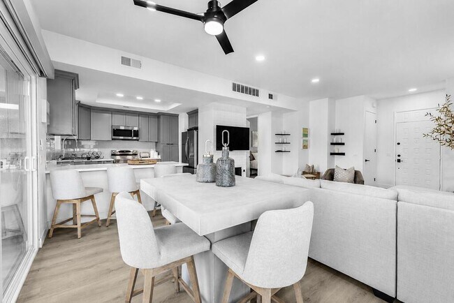 Building Photo - 28631 E Portales Dr