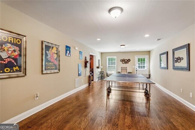 Building Photo - 1124 Promontory Dr
