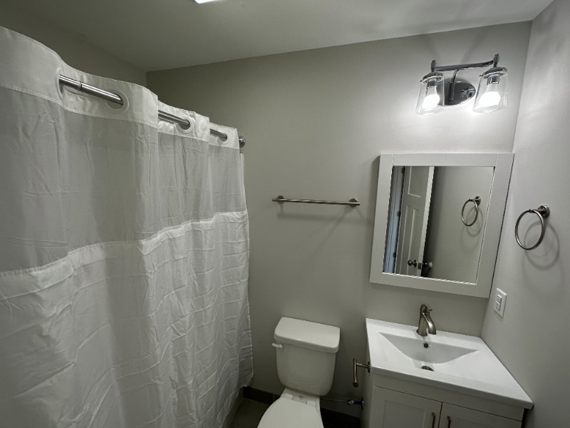 Building Photo - 1956 W Cadmus Rd