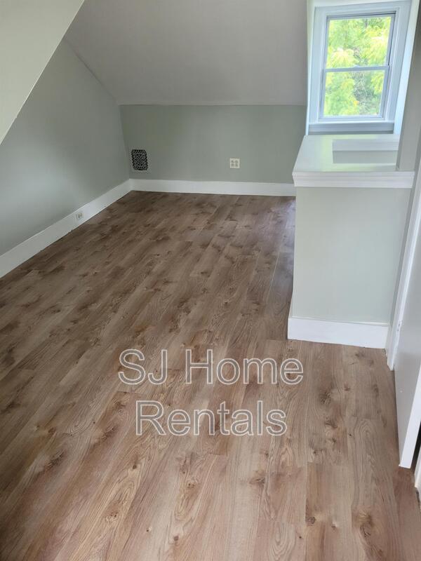 Building Photo - 302 Delaware Ave