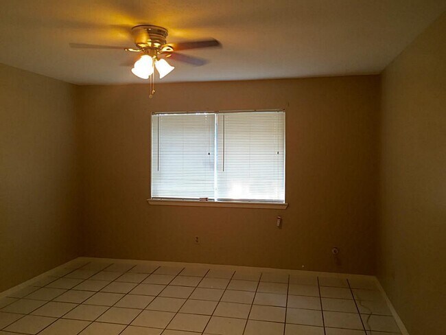 Building Photo - 17915 Wild Willow Ln
