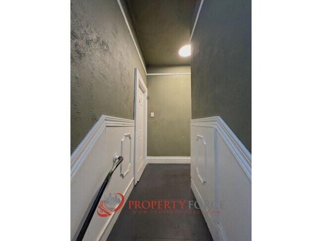 Building Photo - 666-668-668 S Van Ness Ave