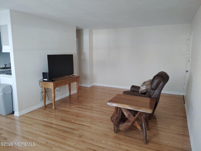 Building Photo - 59 Stonehurst Blvd