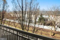 Building Photo - 2791 Centerboro Dr