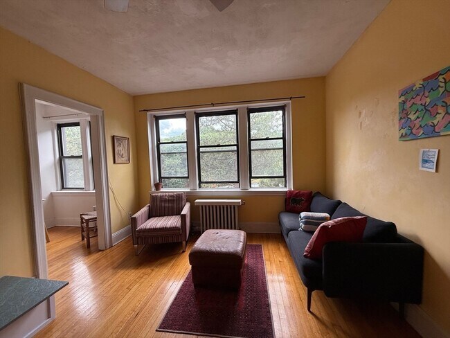 Building Photo - 145 Englewood Ave