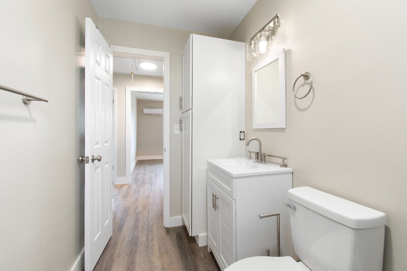 Building Photo - 4460 Old Mission Rd