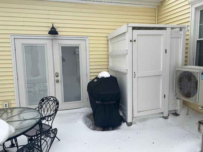 Building Photo - 29 N Hanover Ave