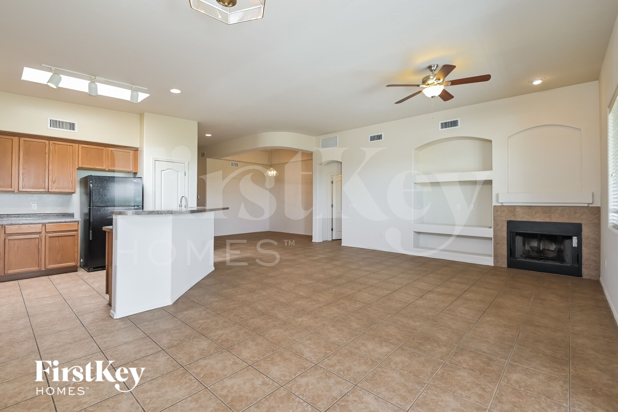 Building Photo - 13558 E High Plains Ranch St