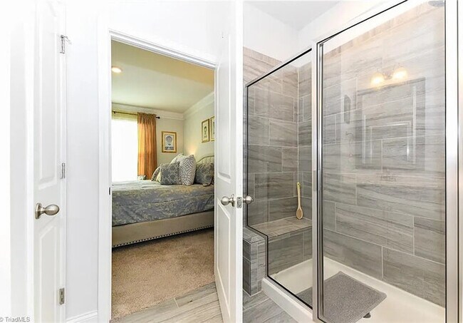 Building Photo - Build Equity While Leasing - Lease-to-Own