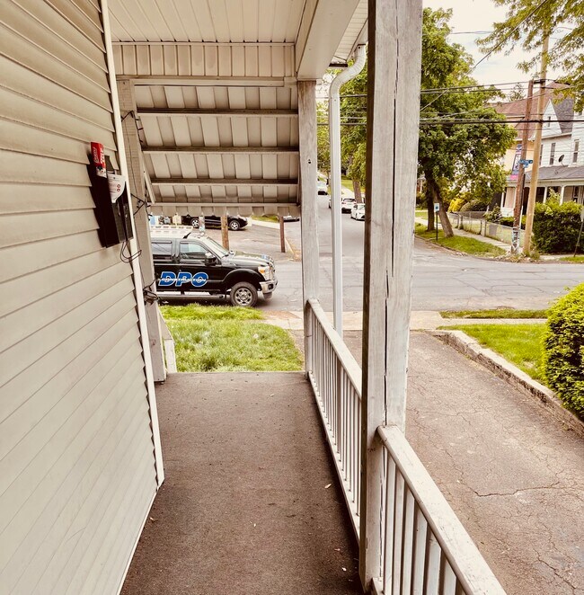 Building Photo - 1601 Electric St