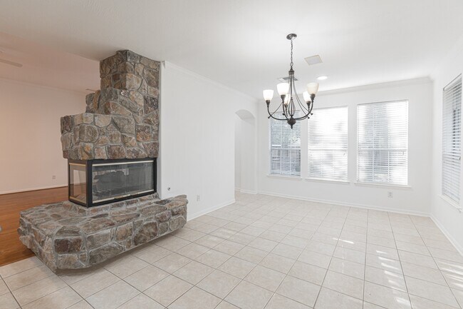 Building Photo - 22 Westwinds Cir