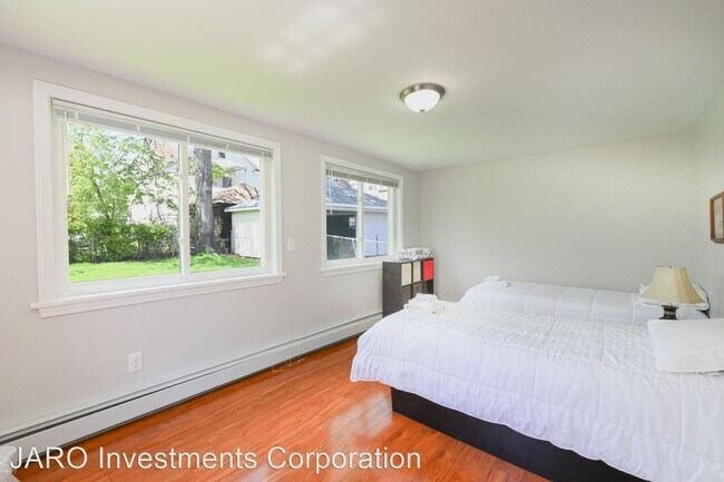 Building Photo - 4 br, 2 bath House - 41 Adams Street