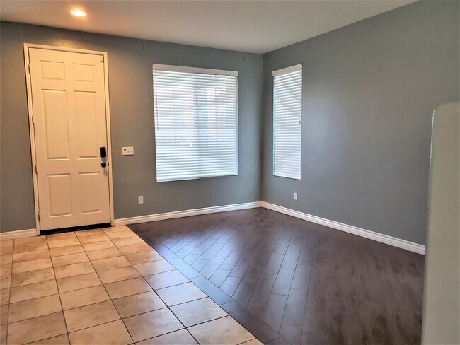 Building Photo - 6349 Catania Ct