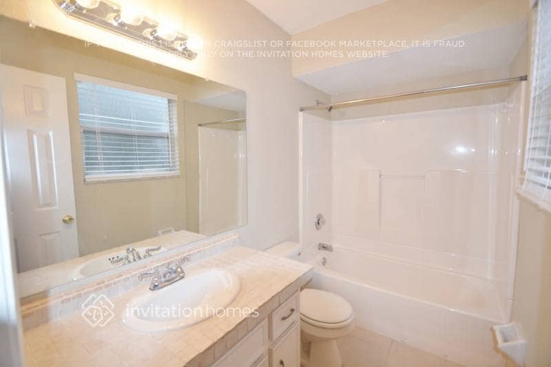 Building Photo - 113 Woodfield Ct